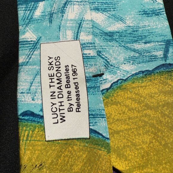 Beatles Memorabilia Lucy In The Sky With Diamonds Silk Tie VINTAGE Early 1990s - Picture 5 of 6